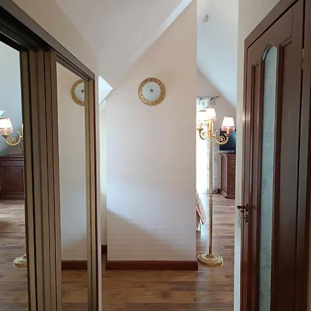 Mazoji Apartamentai Готель